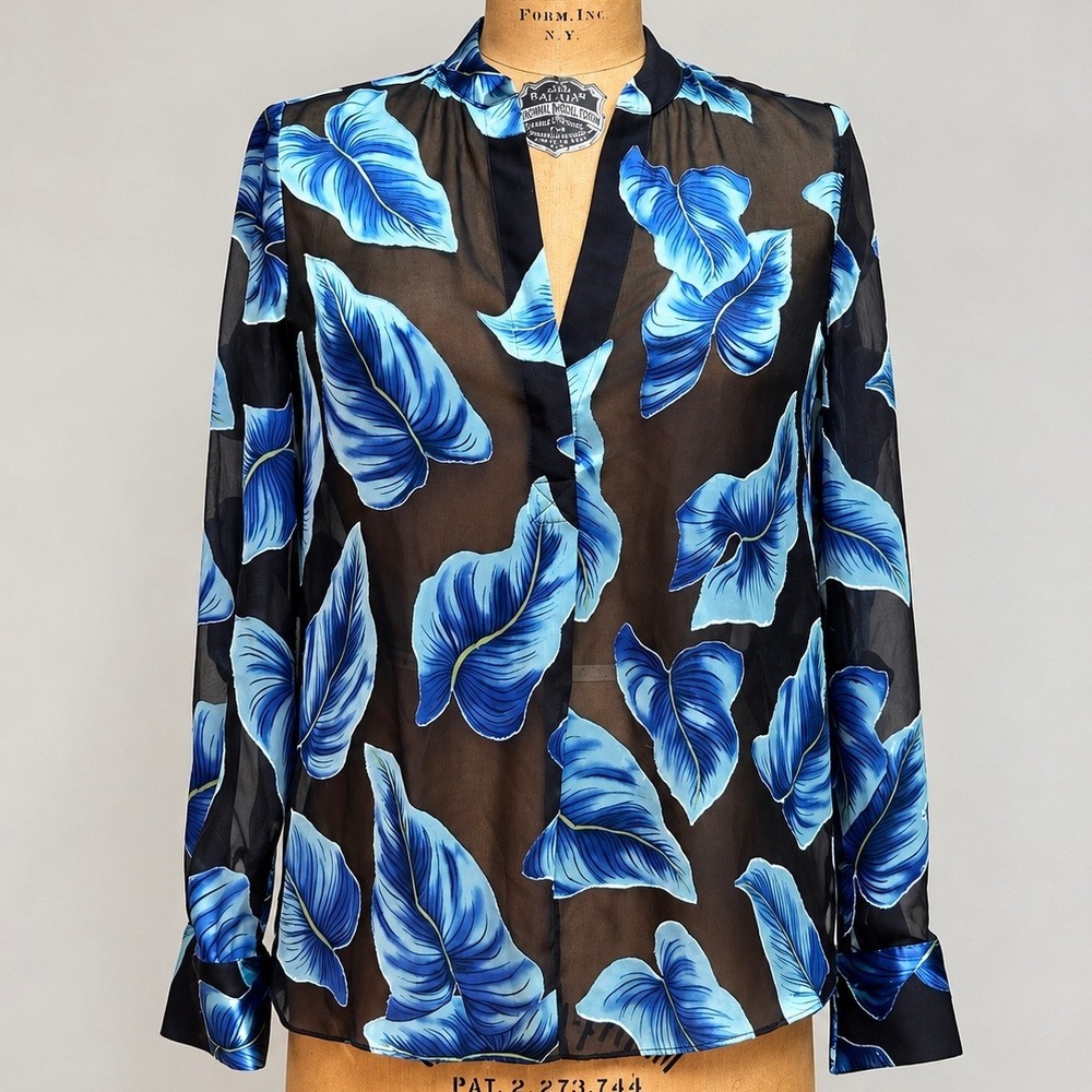 Alice + Olivia Amos Blouse XS Blue Tropical Leaf Silk Blend Sheer High Low